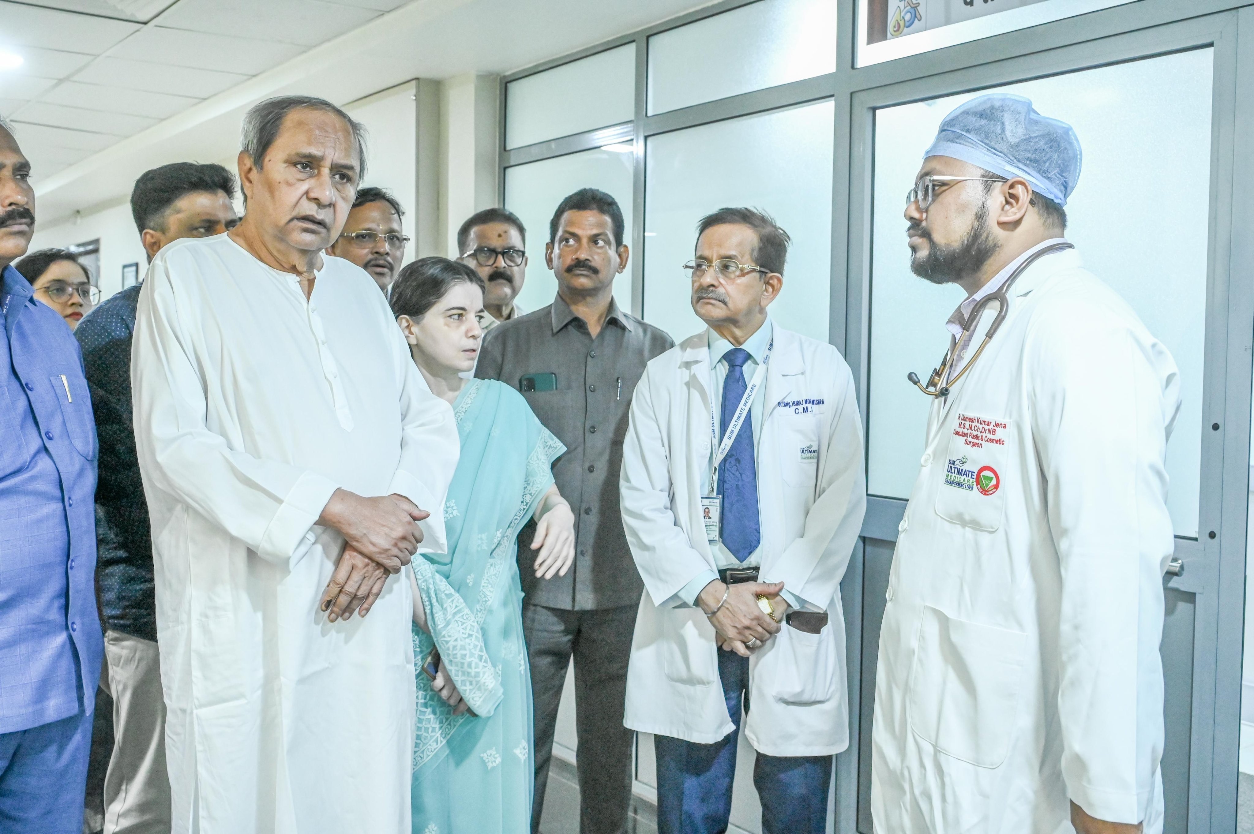 ପୁରୀ ବାଣ ଦୁର୍ଘଟଣାରେ ଆହତମାନଙ୍କୁ ଭେଟିଲେ ମୁଖ୍ୟମନ୍ତ୍ରୀ