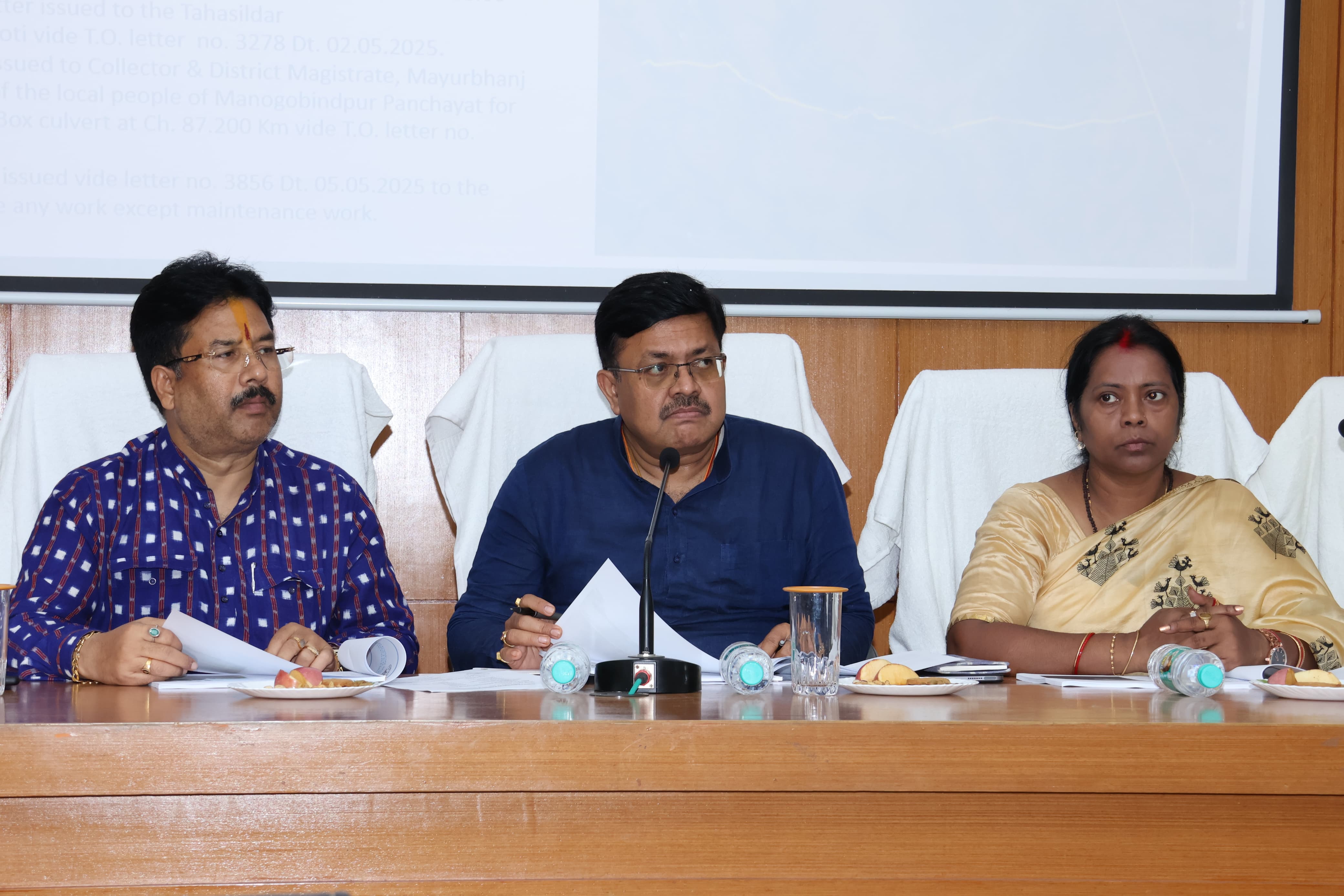 ଉନ୍ନୟନ ମୂଳକ ପ୍ରକଳ୍ପ କାର୍ଯ୍ୟର  ସ୍ଥିତି ଓ ଅଗ୍ରଗତି ସମ୍ପର୍କରେ କଲେ ସମୀକ୍ଷା କଲେ ଆଇନ, ପୂର୍ତ୍ତ, ଅବକାରି ବିଭାଗ ମନ୍ତ୍ରୀ ପୃଥ୍ଵୀରାଜ ହରିଚନ୍ଦନ