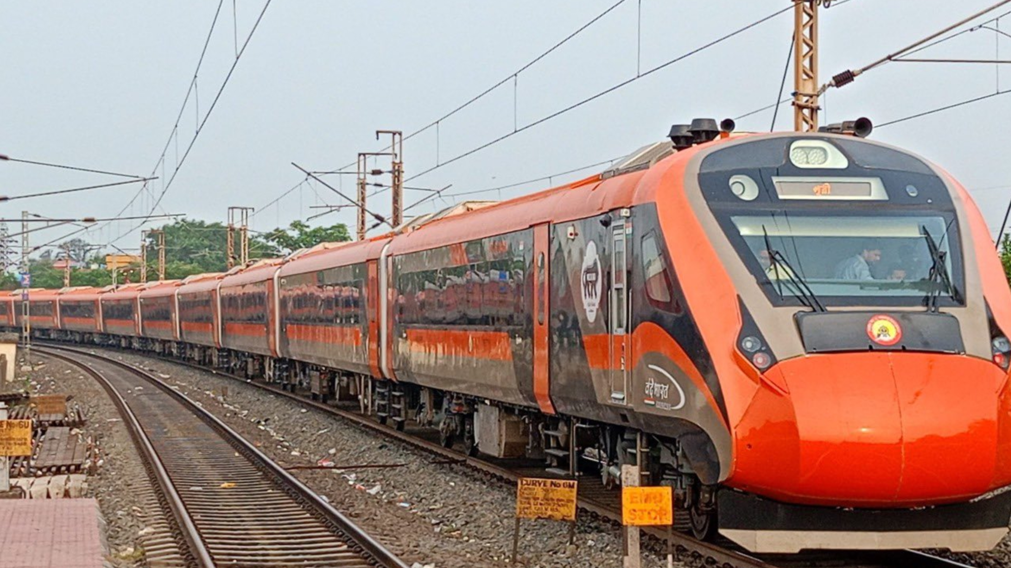 ପୁରୀ -ହାଓଡ଼ା ବନ୍ଦେ ଭାରତ ଏକ୍ସପ୍ରେସରେ ଲାଗିବ ୪ଟି ଅତିରିକ୍ତ ବଗି 