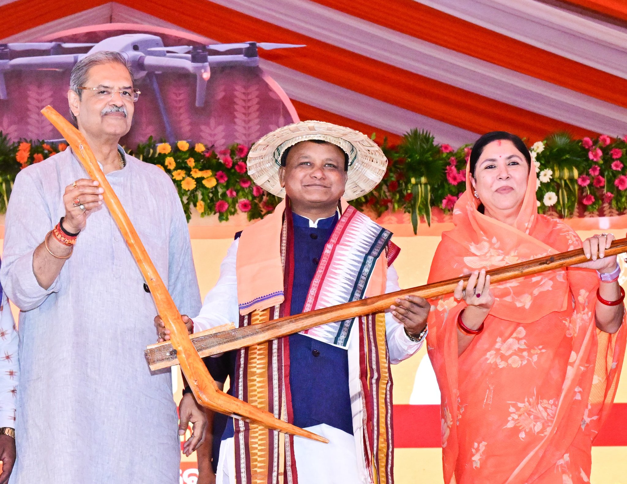 ରାଜ୍ୟ ସରକାରଙ୍କ ଏକ ବର୍ଷ ପୂର୍ତ୍ତି ପାଳନ:ବଲାଙ୍ଗୀର ଠାରେ ରାଜ୍ୟସ୍ତରୀୟ କୃଷକ ଶକ୍ତି ସମାବେଶ ଅନୁଷ୍ଠିତ, ଯୋଗ ଦେଲେ ମୁଖ୍ୟମନ୍ତ୍ରୀ 