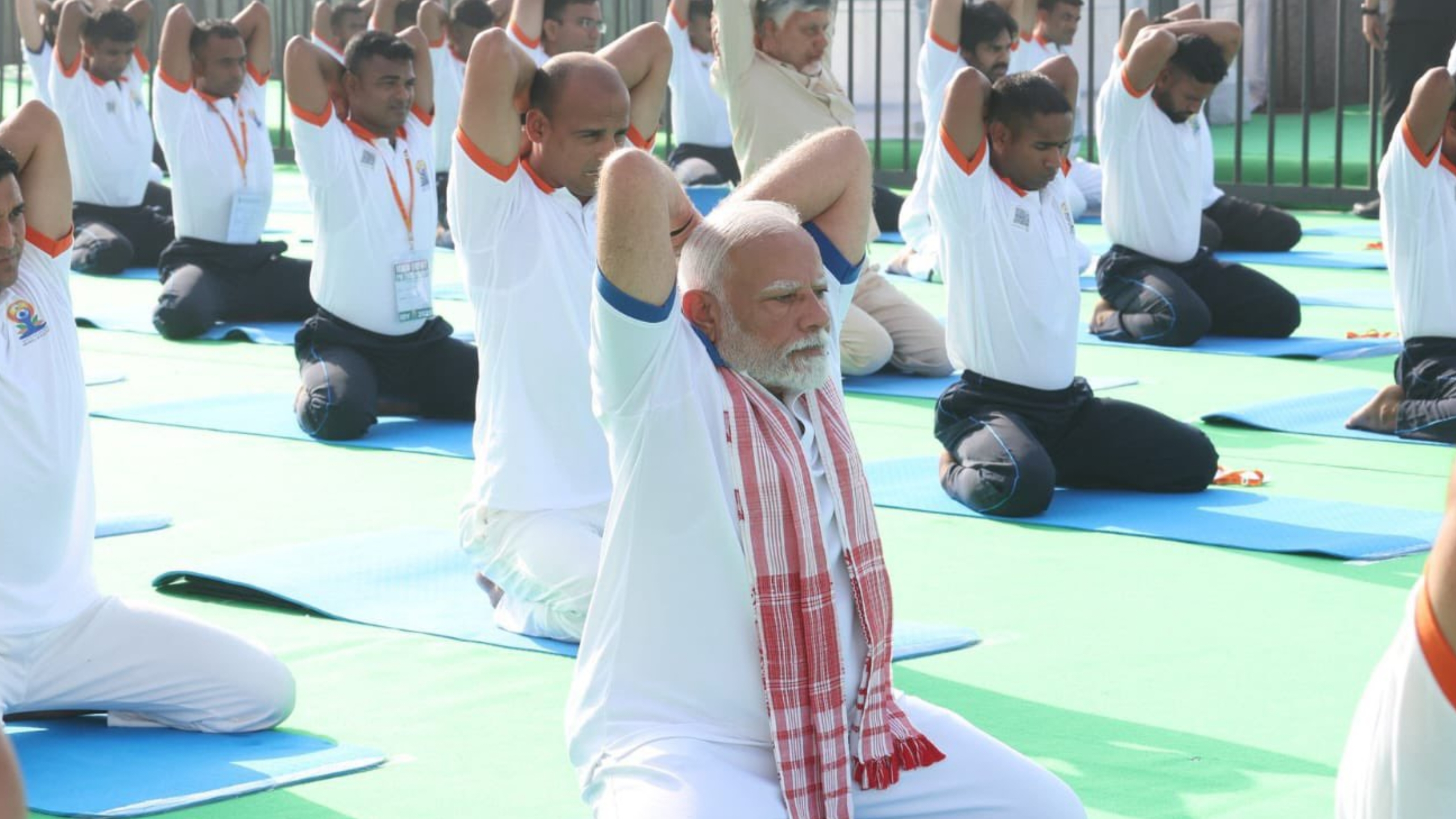 ଆନ୍ଧ୍ରପ୍ରଦେଶର ବିଶାଖାପାଟଣାରେ ଏକାଦଶ ଅନ୍ତର୍ଜାତୀୟ ଯୋଗ ଦିବସ ସମାରୋହରେ ପ୍ରଧାନମନ୍ତ୍ରୀ ଶ୍ରୀ ନରେନ୍ଦ୍ର ମୋଦୀଙ୍କ ଉଦବୋଧନ