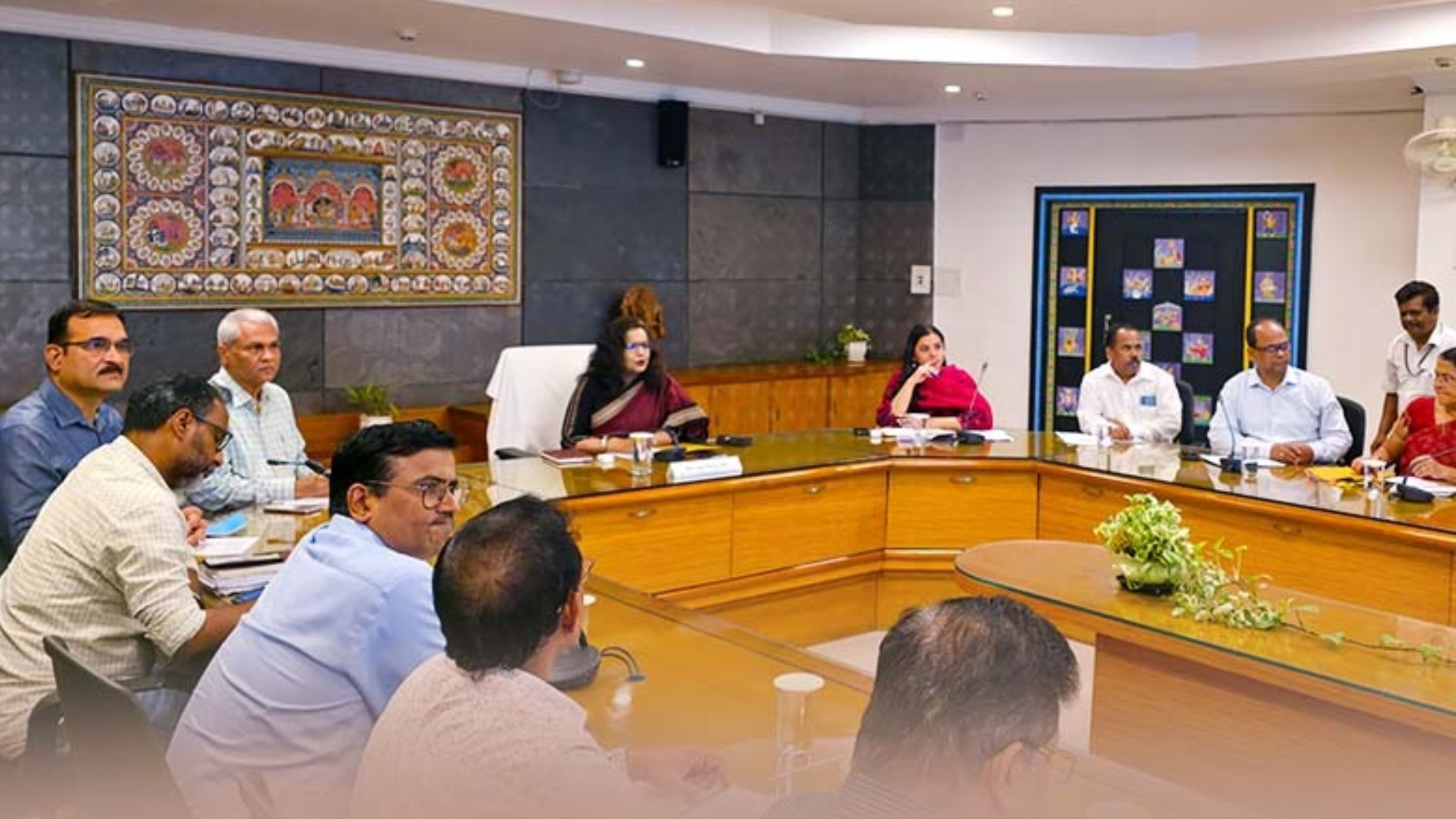 ଉନ୍ନୟନ କମିଶନରଙ୍କ " ରାଜ୍ୟ ଜଳ ନୀତି"  ପ୍ରଣୟନ ସମ୍ପର୍କରେ ଆଲୋଚନା