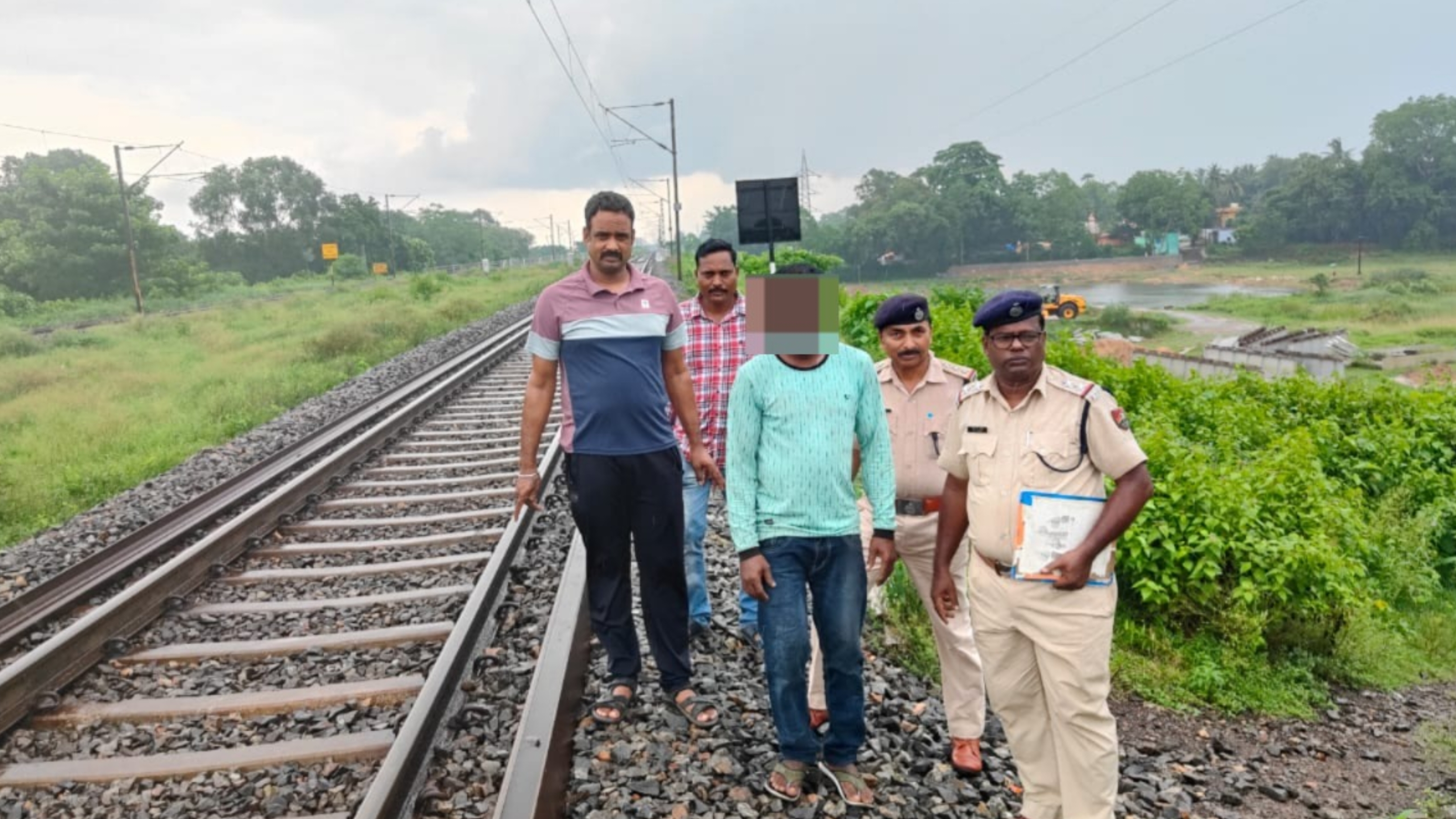 ହାୱଡା ଯାଉଥିବା ଜନ ଶତାବ୍ଦୀ ଏକ୍ସପ୍ରେସ ଟ୍ରେନ୍ ଉପରେ ପଥର ପକାଇ ଜଣେ ଗିରଫ 