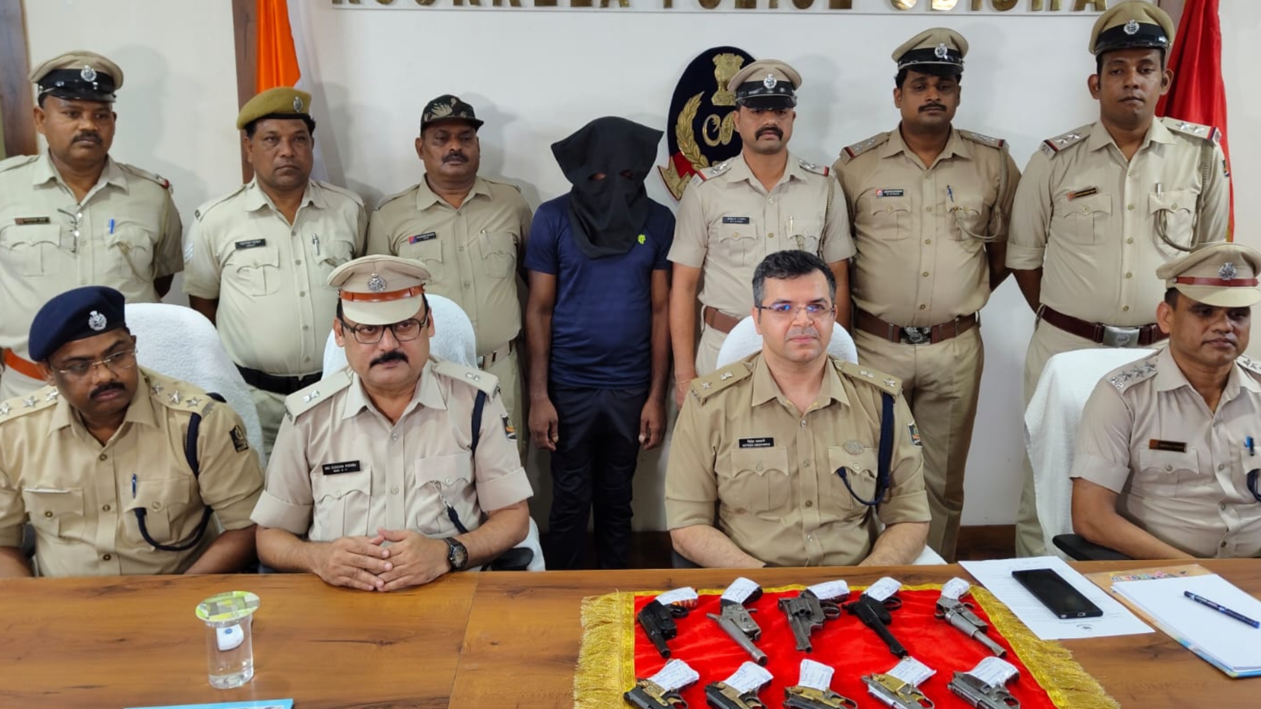 ଅପରାଧ ଏବଂ ଅପରାଧୀଙ୍କ ଉପରେ ରୋକ ଲଗାଇବାକୁ ରାଜ୍ୟରେ ଚାଲିଛି ଅପେରସନ