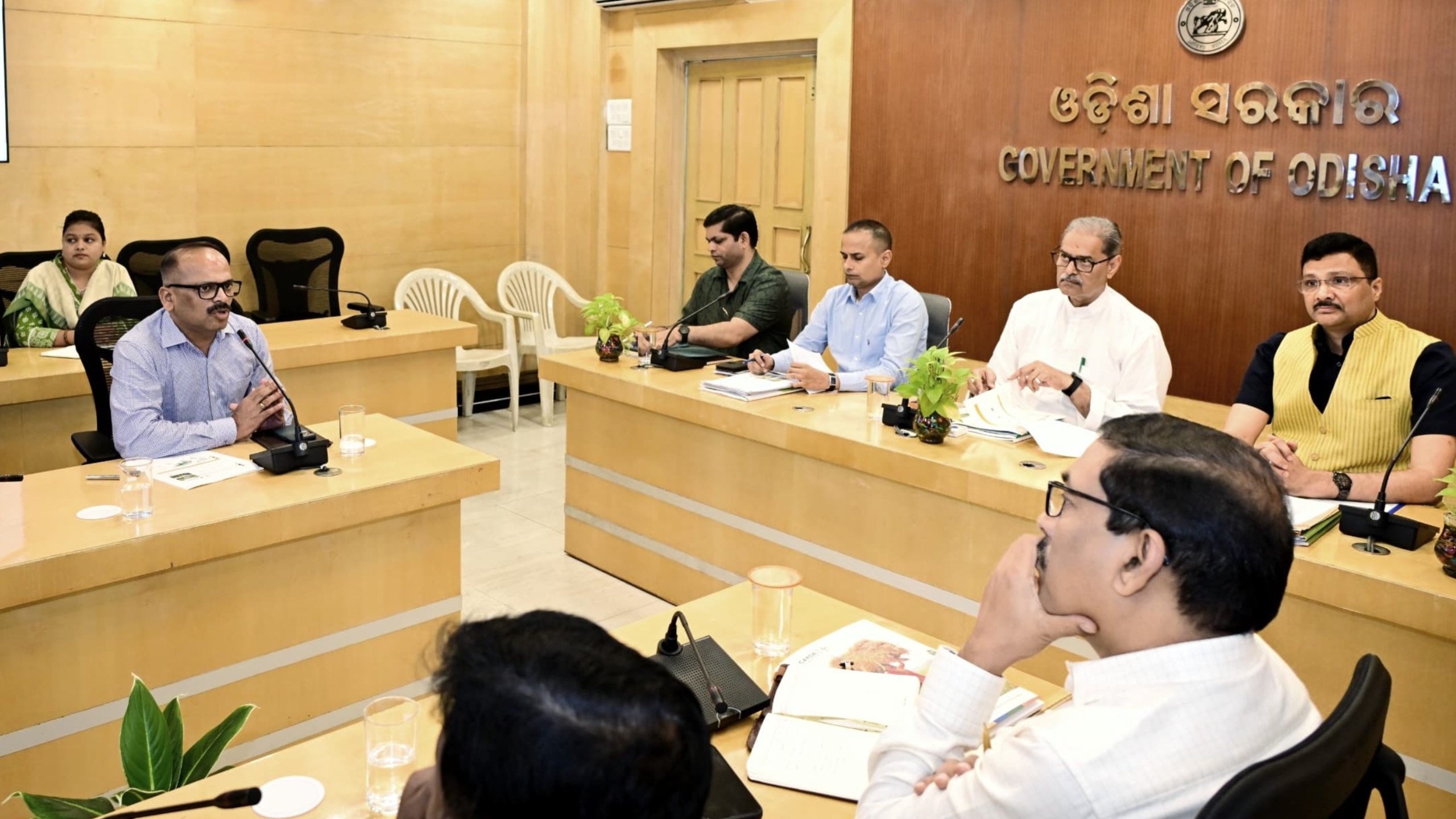 ଡାଲି ଜାତୀୟ ଫସଲରେ ଆତ୍ମନିର୍ଭର ଅଭିଯାନରେ ଓଡ଼ିଶାକୁ "ବିହନ ହବ୍"ରେ ପରିଣତ କରିବା ଉପମୁଖ୍ୟମନ୍ତ୍ରୀ ଶ୍ରୀ ସିଂହଦେଓ